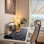 2 Bedroom In With Sauna And Free Parking * אולו
