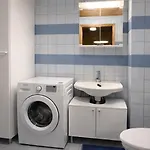 2 Bedroom In With Sauna And Free Parking * אולו