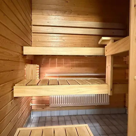 Apartamento 2-Room Apartment In Oulu With Sauna & Free Parking Oulu