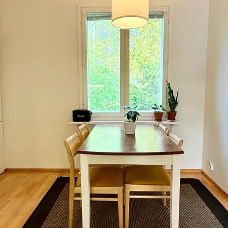 Apartamento 2-Room Apartment In Oulu With Sauna & Free Parking *